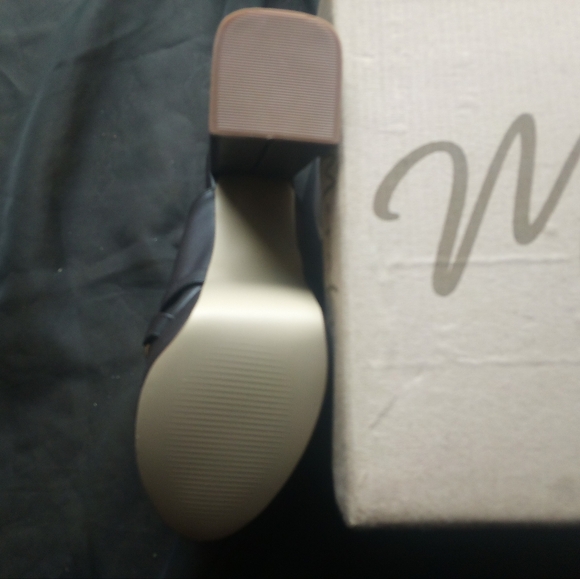 Women's Designer Heels 👠 - Picture 8 of 8